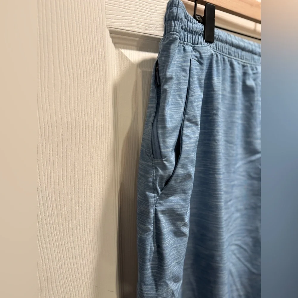 Lululemon Pace Breaker Short
Heather Allover Blue Cast Utility Blue-XXL - Picture 5 of 13